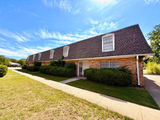 405 East University Drive - Apt #4